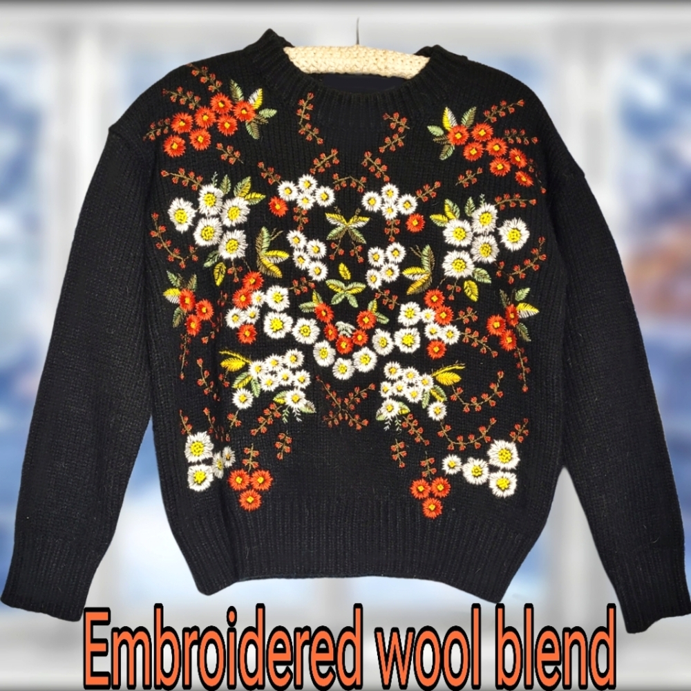 Vintage Black Floral Embroidered Sweater